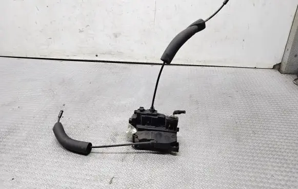 Renault Laguna III Rear door lock 825000003RB