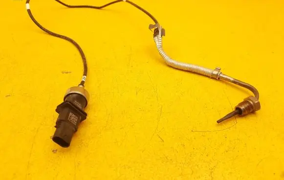 Volkswagen Tiguan Exhaust gas temperature sensor 06K919529J