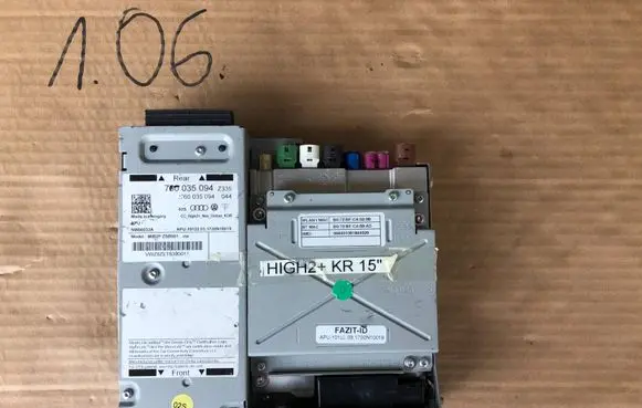 Volkswagen Touareg III MMI control unit 760035094