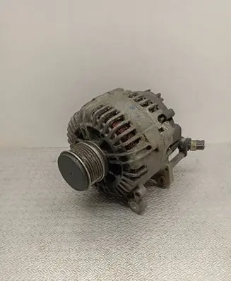 Volkswagen Touran I Generator/alternator 06F903023C 407069493 2542695F