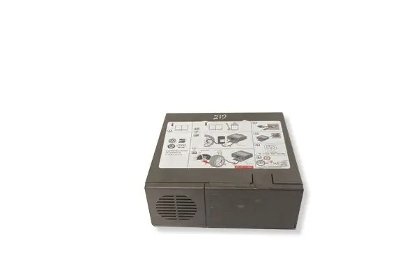 Audi A6 C7 Tire air pump compressor 8P0012615A