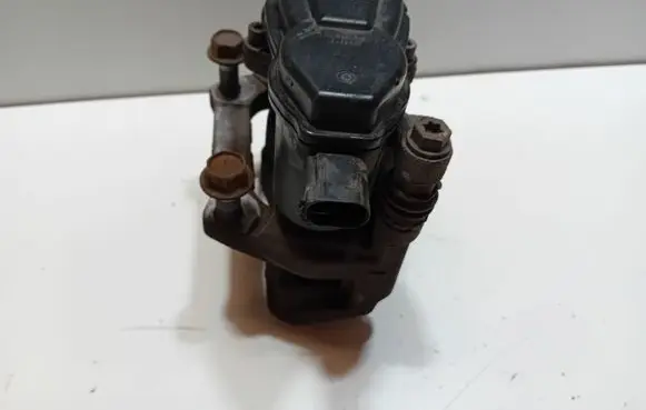 Honda HR-V Rear brake caliper ZACISK PRAWY TYŁ Z SILNIKIEM