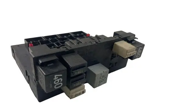 Volkswagen Golf V Central body control module 3C0937049D