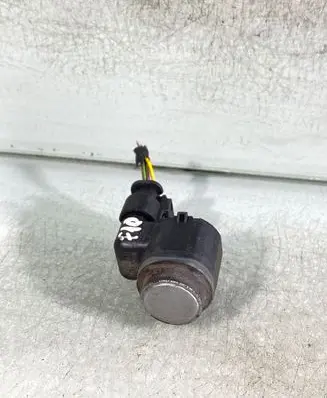 BMW 5 F10 F11 Parking PDC sensor 9173106