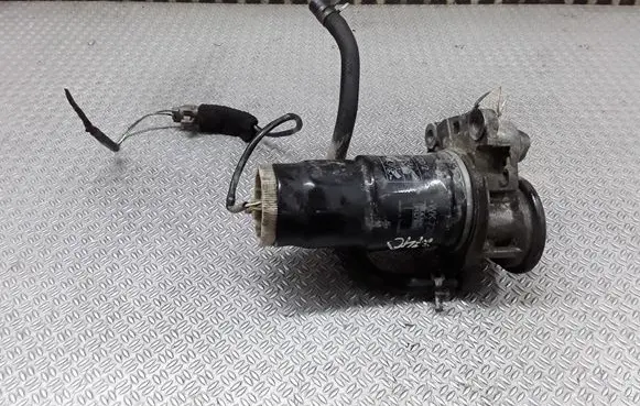 Toyota Corolla Verso E121 Fuel filter bracket/mount holder 