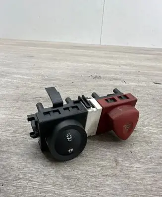 Renault Megane II A set of switches 8200095493 8200107808 8200109723