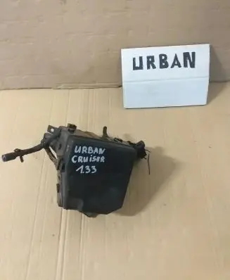 Toyota Urban Cruiser (XP110) Fuse box set