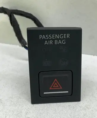 Volkswagen Golf VII Hazard light switch 561919225