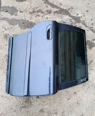 Volvo V70 Rear door 