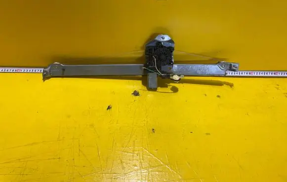 Front door window regulator with motor