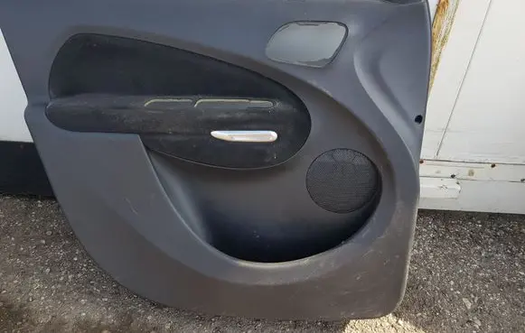 Citroen C3 Picasso Front door card panel trim 96840337ZD