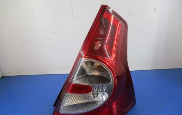 Dacia Sandero Rear/tail lights 820734824