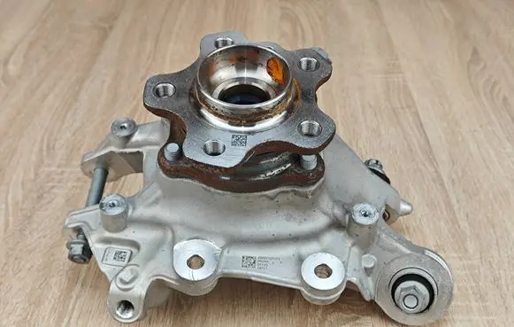 BMW 4 G22 G23 G24 G26 Rear wheel hub spindle/knuckle 6879525 6899174