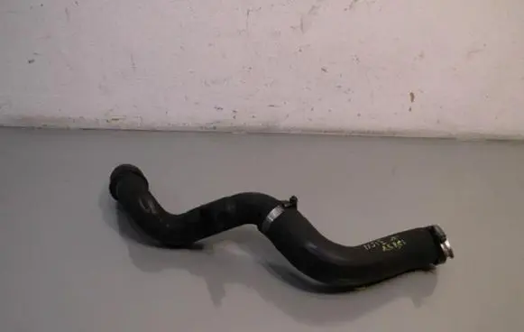 Nissan X-Trail T32 Engine coolant pipe/hose