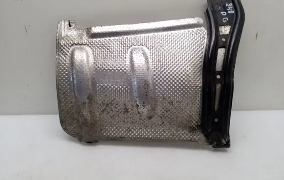 Mercedes-Benz CLS C218 X218 Exhaust heat shield A2126800222