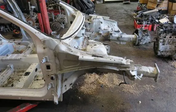 Volvo XC60 Front quarter panel GMAUTO4574097