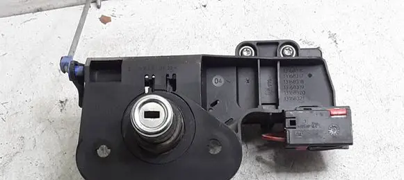 Opel Meriva A Tailgate exterior lock 13168317 13168316 13168318