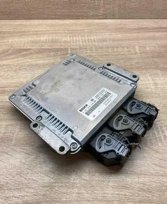 Mitsubishi Carisma Engine control unit/module ECU HOM8200142446 0281010439 8200296440