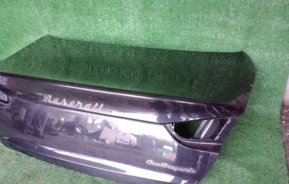 Maserati Quattroporte Truck tailgate 