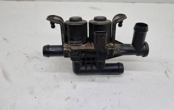 BMW 5 GT F07 Coolant heater control valve 9119164 120706