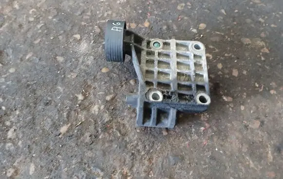 Audi A6 S6 C6 4F Generator/alternator bracket 