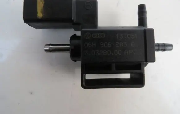 Audi A7 S7 4G Turbo solenoid valve 06H906283B 13T051 0328000A