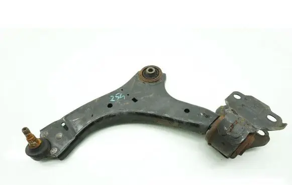 Volvo V70 Front control arm