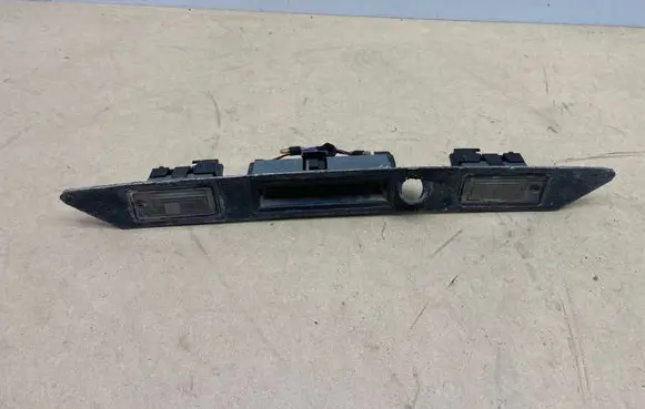 Audi A4 S4 B6 8E 8H Trunk door license plate light bar 8E0827