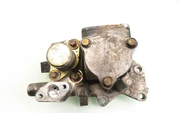 Mitsubishi Carisma Fuel distributor E3T50271 MD347417