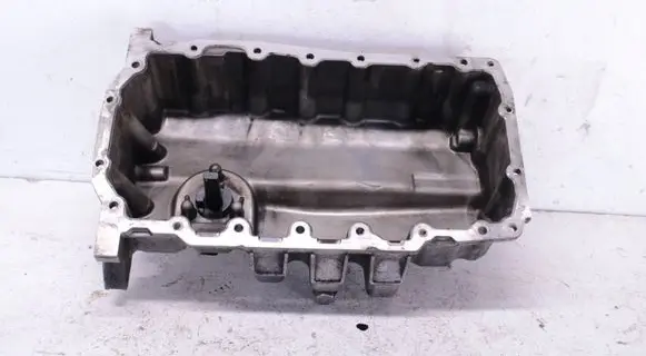Volkswagen PASSAT B6 Oil sump 03G103601H 6PR008079 03G103603