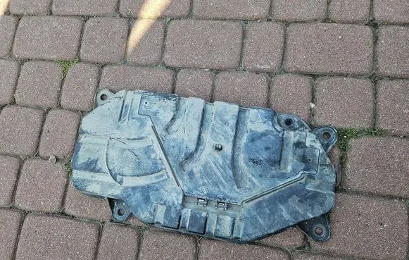 Opel Astra K Adblue tank cap 39238614-