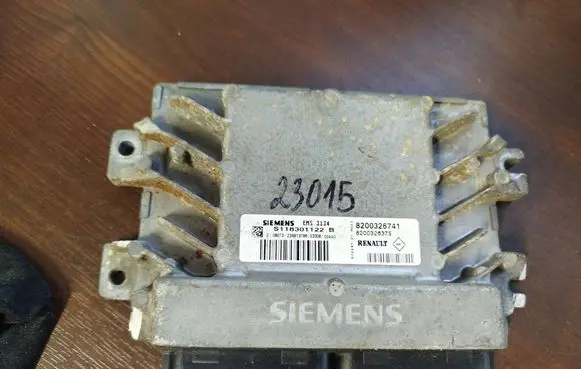 Renault Kangoo I Engine control unit/module 8200326741 s118301122b