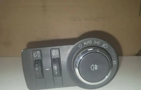 Opel Insignia A Light switch