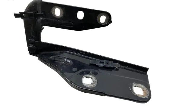 Engine bonnet/hood hinges