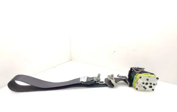 Mazda 6 Front seatbelt 0437002