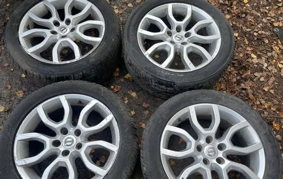 Volvo V40 Cross country R17 alloy rim 