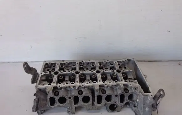 BMW 5 E60 E61 Engine head 7797678