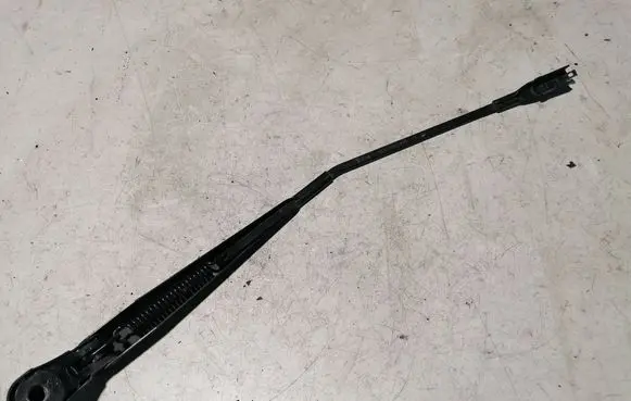 Mercedes-Benz R W251 Front wiper blade arm A2518200740