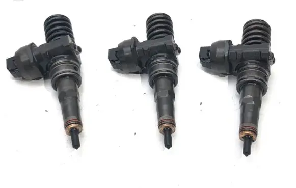 Volkswagen Polo IV 9N3 Fuel injectors set 