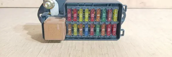 Jaguar XJ X300 Fuse module LNA2800GB 2800GB 518155007