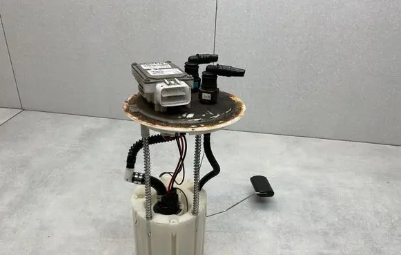 Hyundai Tucson TL In-tank fuel pump 31110D7900
