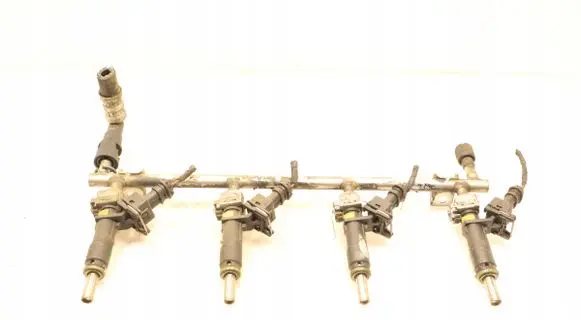 Opel Astra H Fuel main line pipe