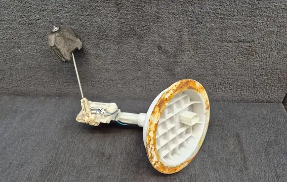 Audi A6 S6 C5 4B Fuel level sensor 4B0201318C 4B0998673D