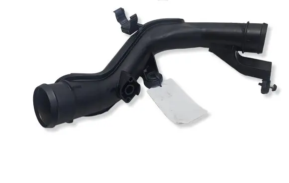 Volkswagen PASSAT CC Intercooler hose/pipe 5N0145770A