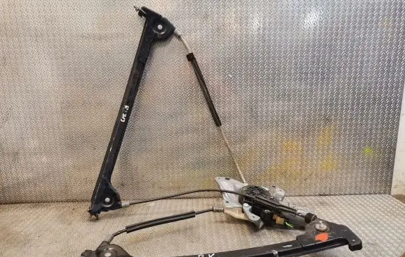 Mercedes-Benz SLK R170 Front door electric window regulator 0130821797