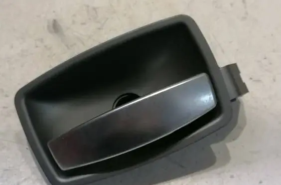 BMW 7 E65 E66 Front door interior handle 7024304 PA6GF15