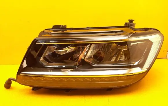 Volkswagen Tiguan Headlight/headlamp 5NB941035D 0301101231