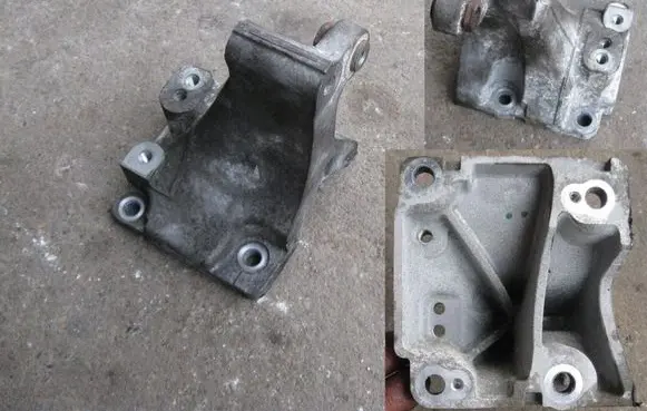 Toyota Avensis T270 Engine mounting bracket