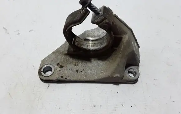 Dacia Duster Driveshaft support bearing bracket 397743875R