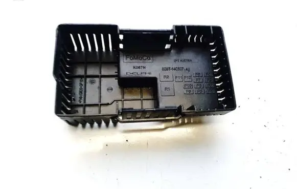 Volvo S80 Fuse box cover 6g9t14c507ab 6g9t-14c507-ab